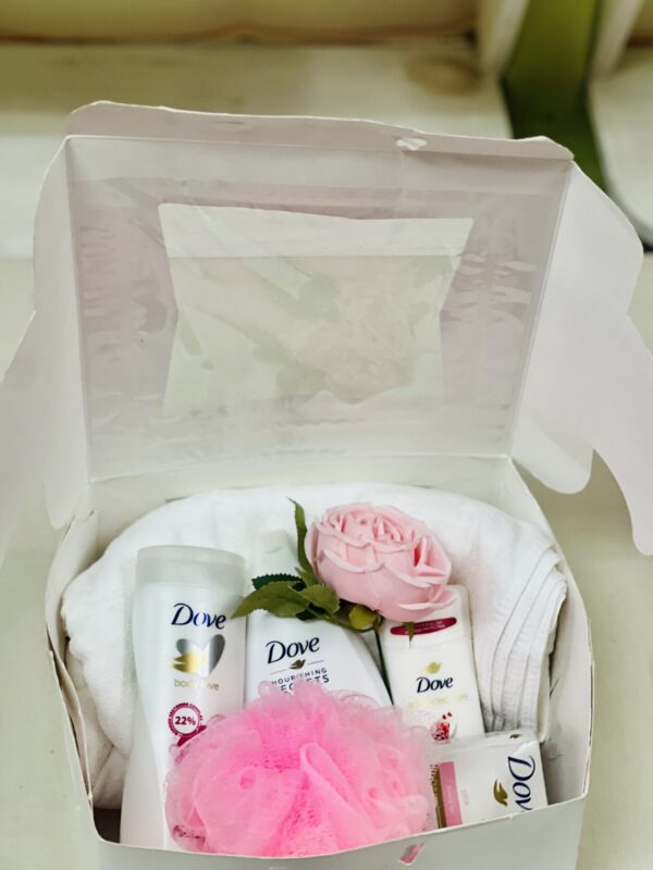 IMG_5345 Dove Luxury Spa Gift Box