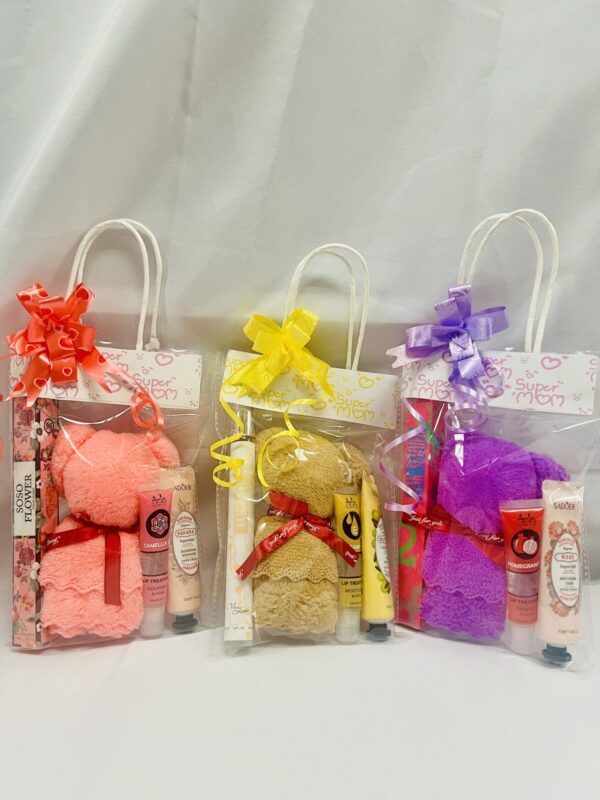 Blissful Bear Essentials Gift Set Blissful Bear Essentials Gift Set Mixed